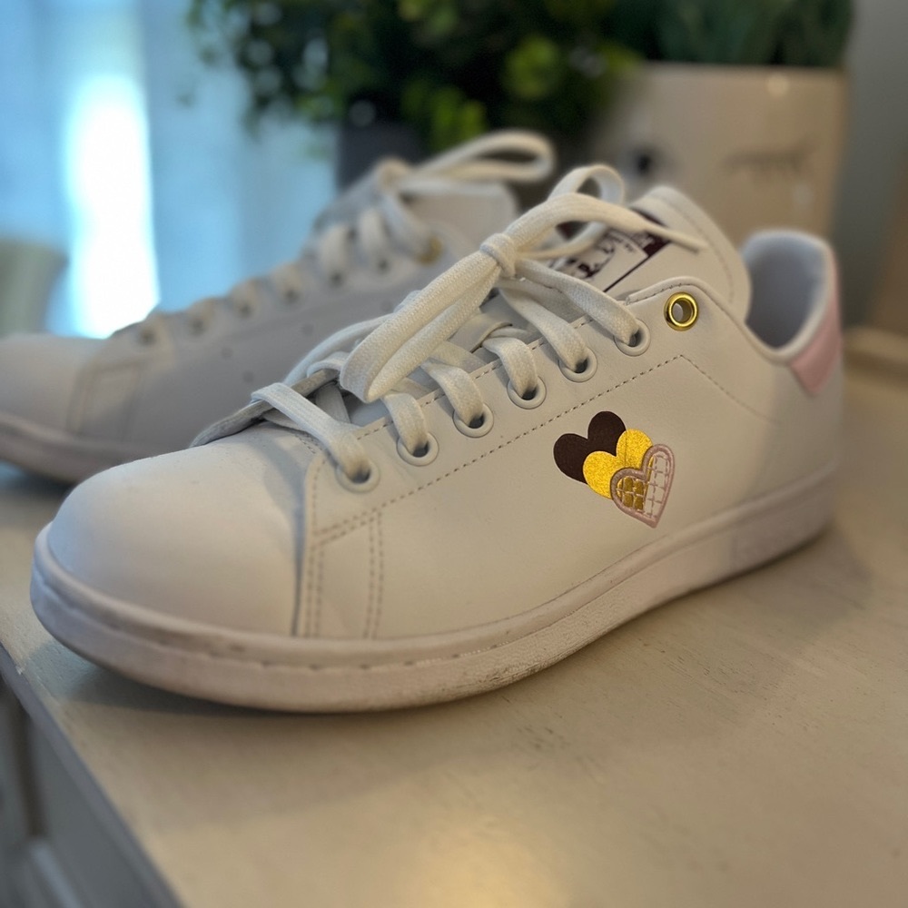 Stan Smith 'Hearts - Clear Pink - Women’s Size 8